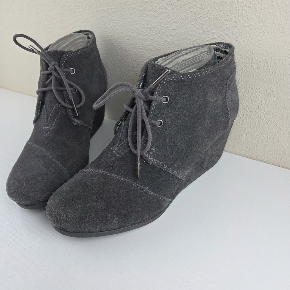 Toms‎ Desert Suede Gray Wedge Heel Lace Up Ankle Boots Shoes Women's Size 8.5